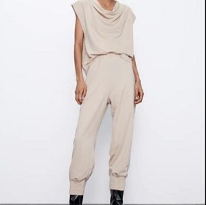 NWT ZARA beige pleated hem pants
